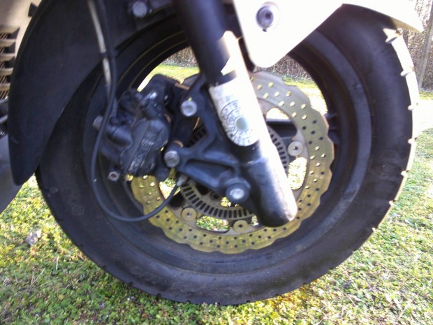 Kymco Downtown 300-as robogrl :els-hts kerk prban olcsn