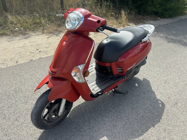 Kymco Like 50 4T motor robogó segédmotor-kerékpár