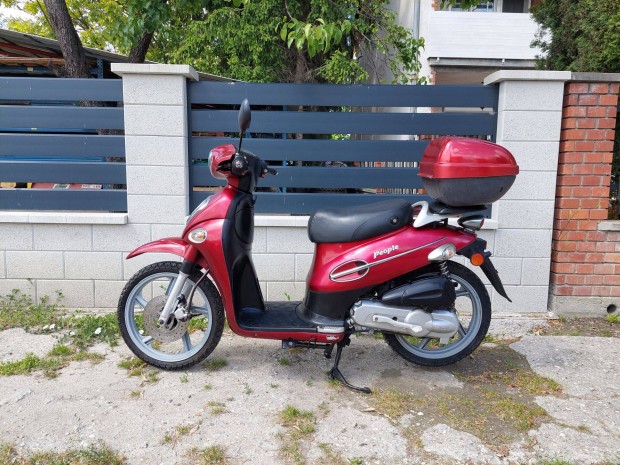 Kymco People 50 2T , megkímélt , egyben eladó