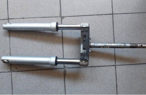 Kymco People S 125 els teleszkp