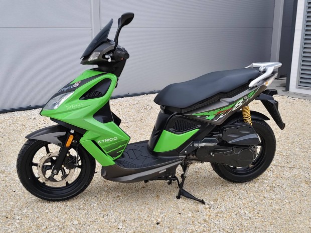Kymco Super 8 50 4tem nagykerek robog