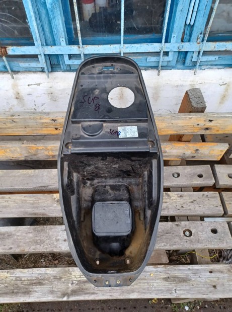 Kymco Super 8 Sisaktart