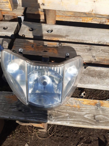 Kymco Super 9 els� l�mpa