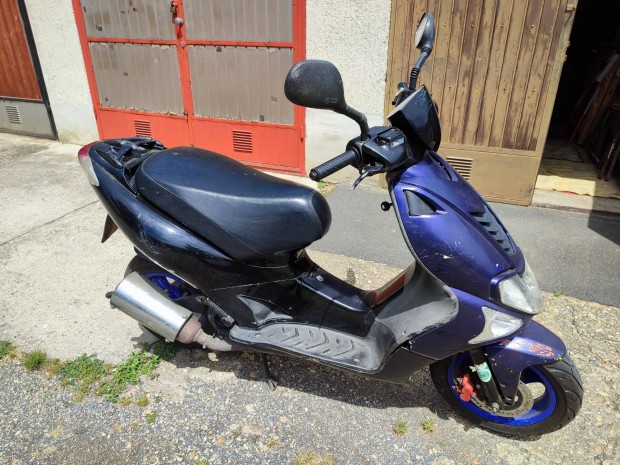 Kymco Super 9 robog AC 50 2t