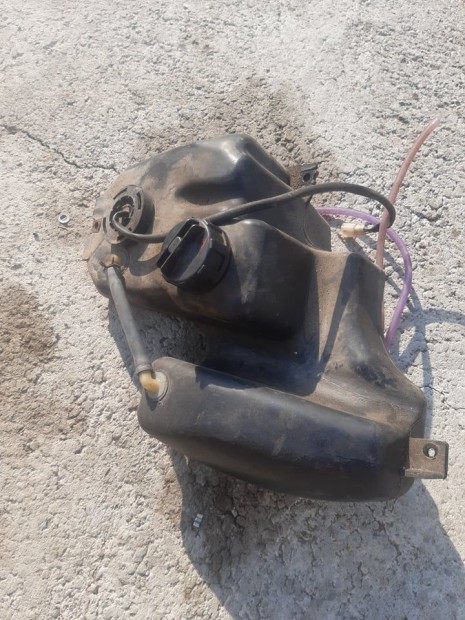 Kymco Super 9 zemanyag tank szintjelzvel