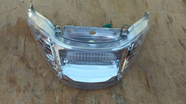 Kymco Xciting 250 - 500 h�ts� l�mpa