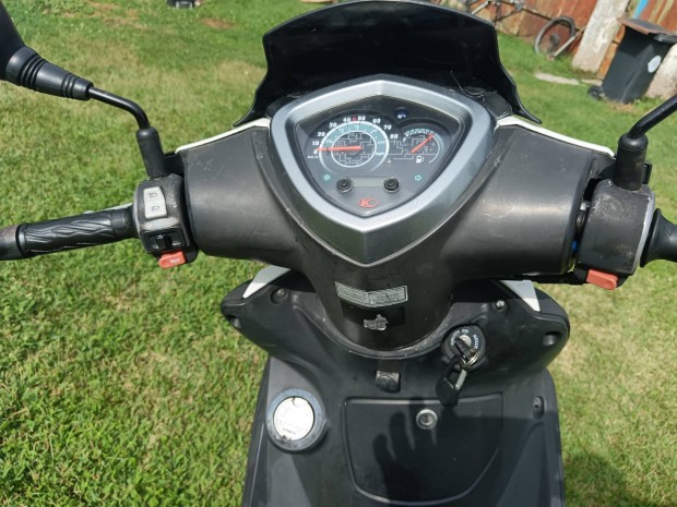 Kymco agility 16 nagy kerekü 50es robogó eladó 2017
