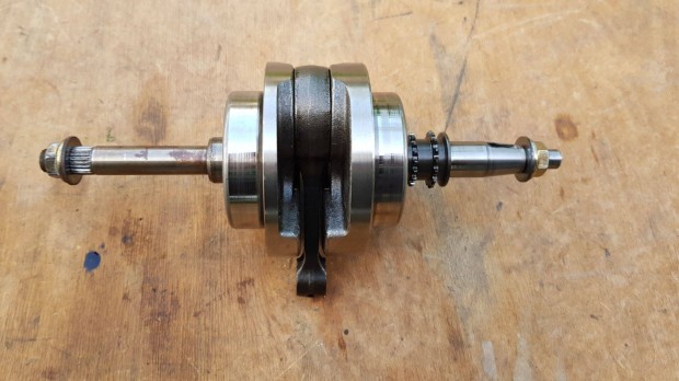 Kymco grand dink 250 ftengely