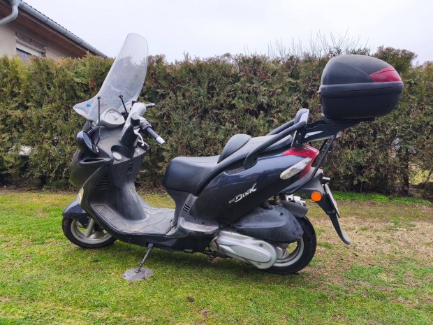 Kymco robog� 250 cm3