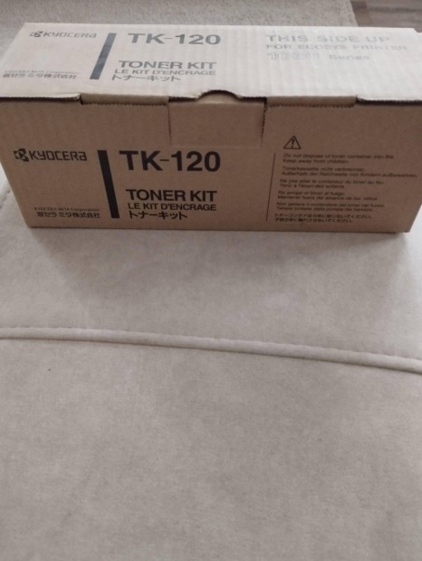 Kyocera TK-120 toner