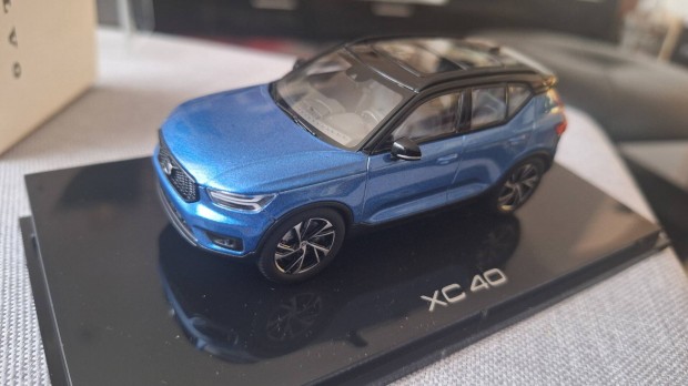 Kyosho Volvo XC40 kk 1:43