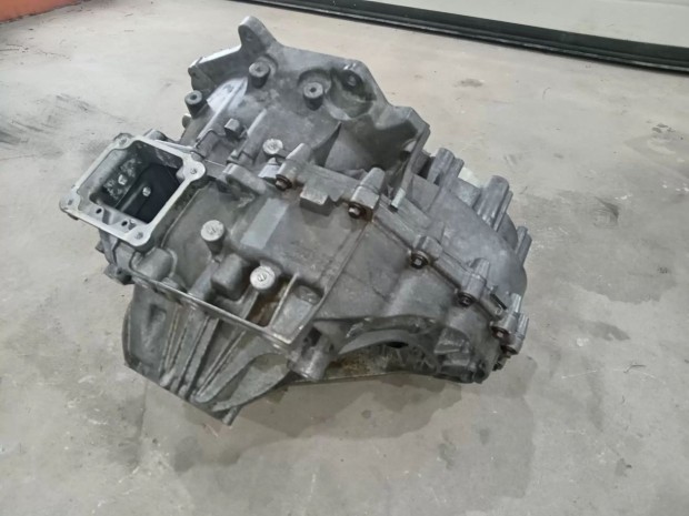 LAND Rover Discovery SPORT 2.0 2015- 4x4 �sszkerekes V�LT� 5526