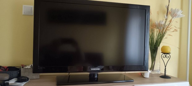 LCD TV 94cm Samsung