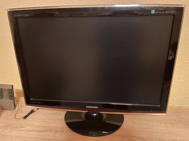 LCD TV monitor 26'