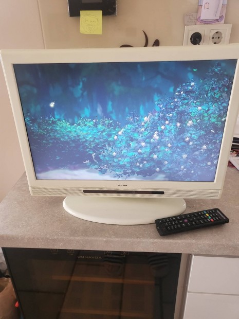 LCD tv 19" kis tv cd lejtszval egybeptve elad!