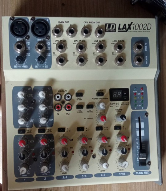 LD Systems Lax 1002D effektes keverpult elad