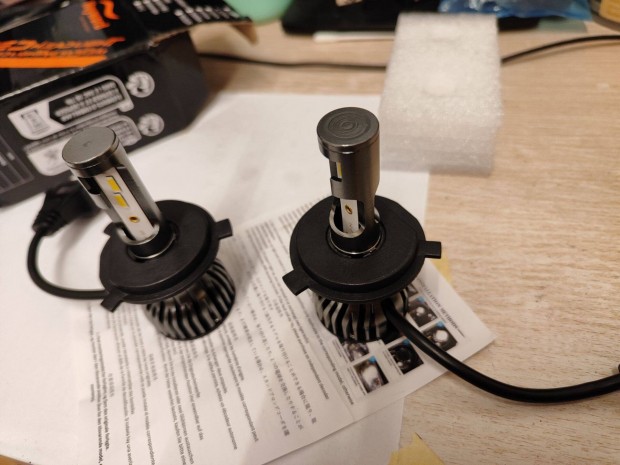 LED H4 aut izz