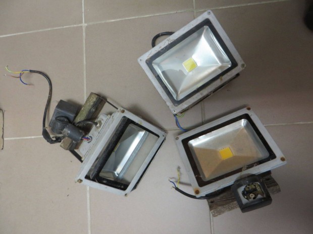 LED Reflektor 3 darab egyben