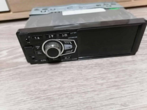 LED kijelzs autrdi USB, SD, BLUETOOTH, AUX lejtszs