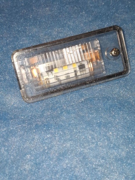 LED rendszmtbla vilgts