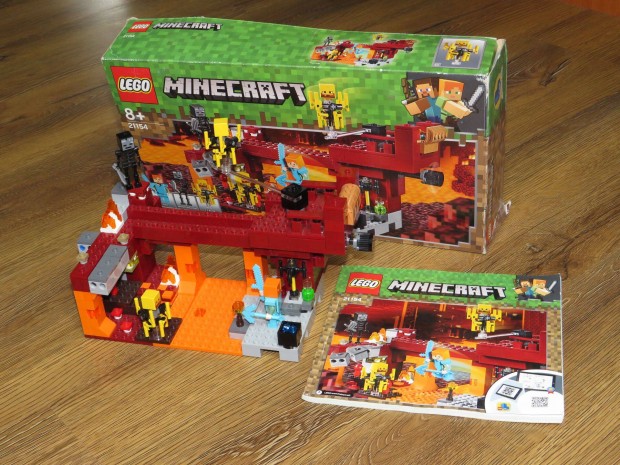 LEGO 21154 Minecraft Az rlng hd