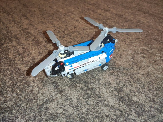 LEGO 42020 Technic - Ikermotoros helikopter lerssal hinytalan 3000