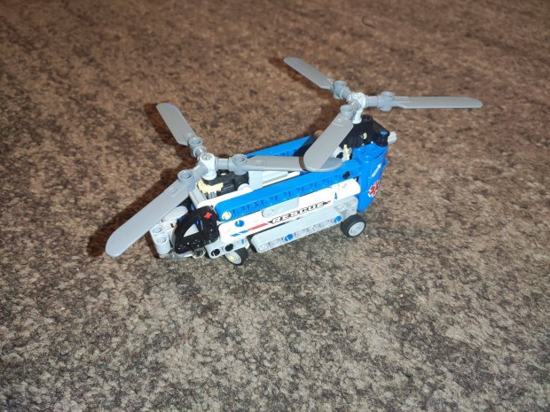 LEGO 42020 Technic - Ikermotoros helikopter lerssal hinytalan 30