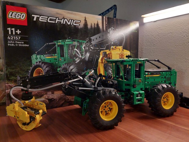 LEGO 42157 Skidder