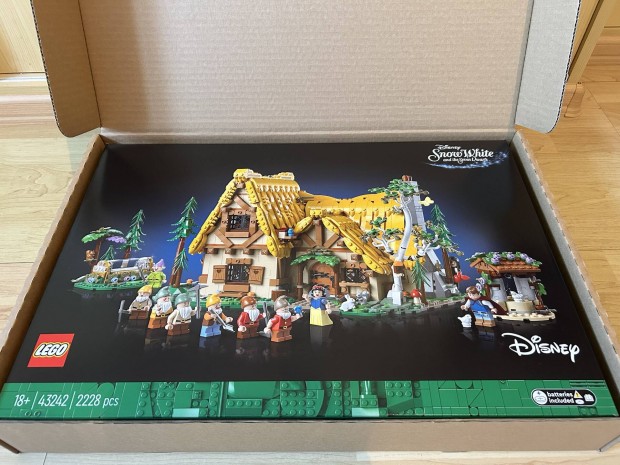 LEGO 43242 Hófehérke es a 7 törpe