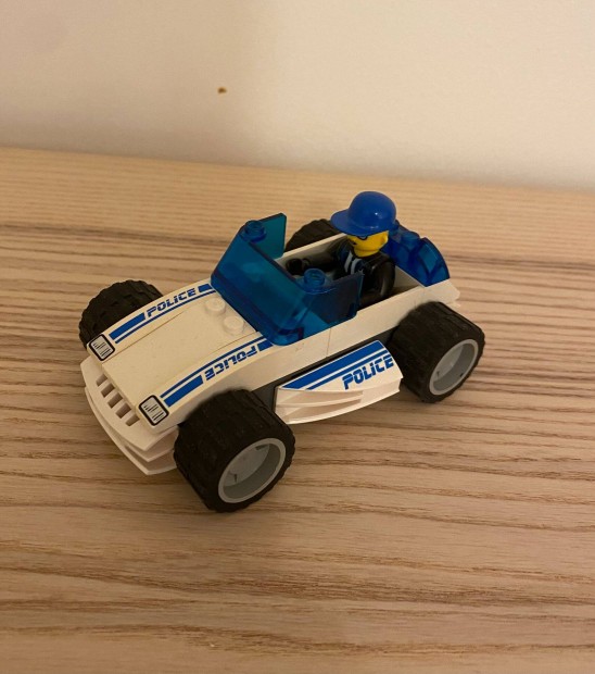 LEGO 4 Juniors 4666 Speedy Police Car