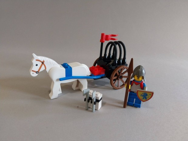 LEGO 6016 Castle Knights' Arsenal