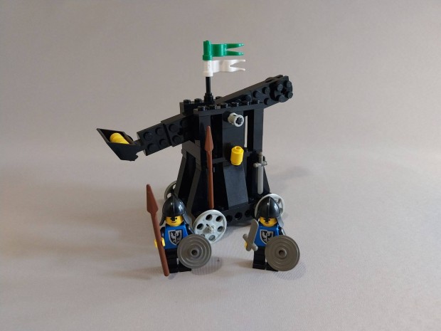 LEGO 6030 Castle Catapult