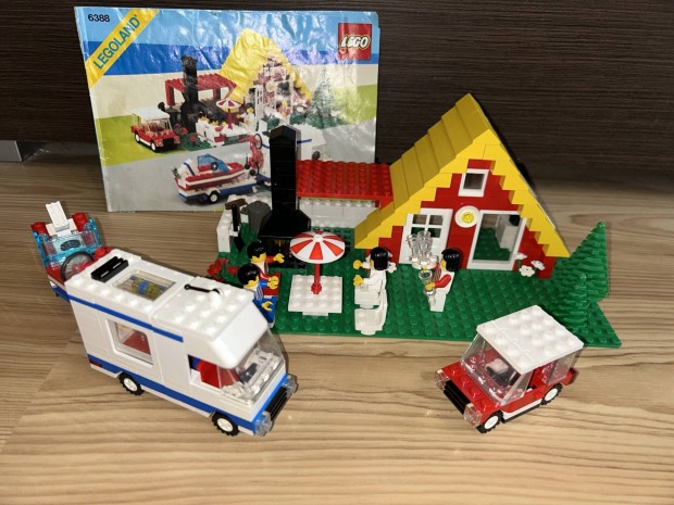 LEGO 6388 Holiday Home with Caravan