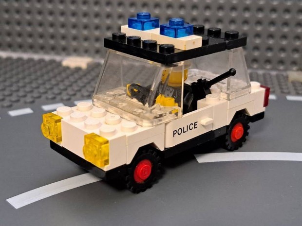 LEGO 6623 Police car