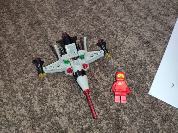 LEGO 6824 Classic Space - Space Dart I nincs lers figura kk helyett