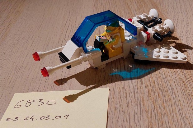 LEGO 6830 Space Patroller (LEGO Space Futuron 1988)
