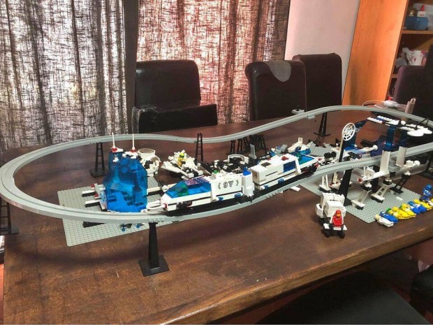 LEGO 6990 Futuron Monorail Transport System s kiegsztk