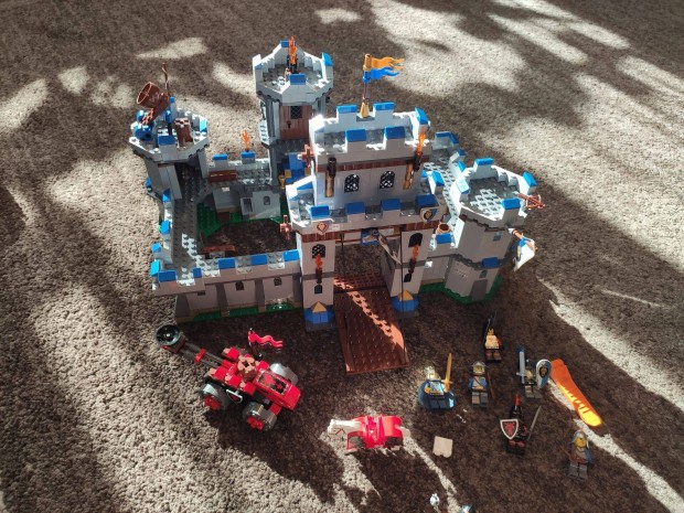 LEGO 70404 Castle - King's Castle nincs lers l palstja ms szn,