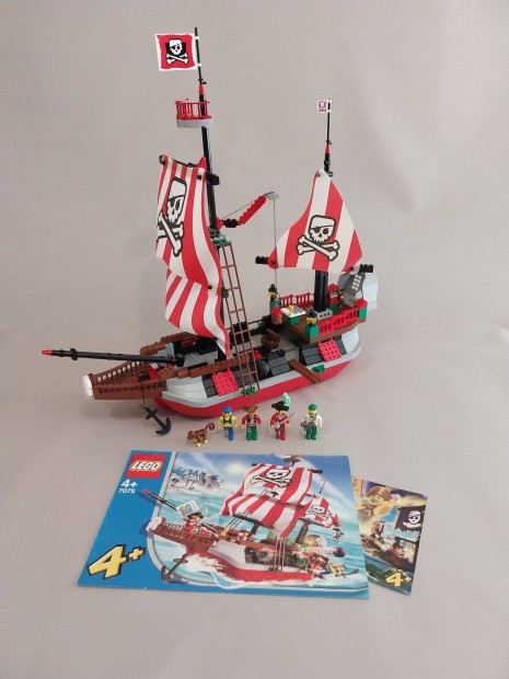 LEGO 7075 Juniors Captain Redbeard's Pirate Ship