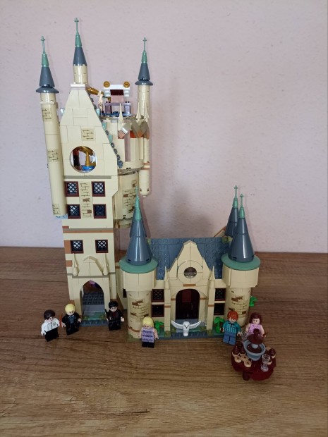 LEGO 75969 Harry Potter Roxfort csillagvizsgl torony