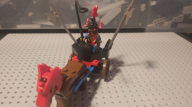 LEGO Castle 1794 dragon master chariot