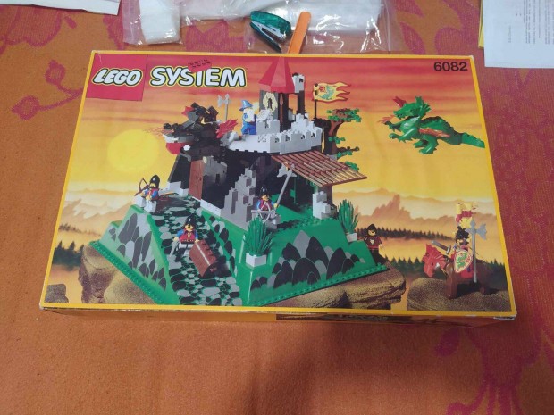 LEGO Castle 6082 Fire Breathing Fortress j, bontatlan