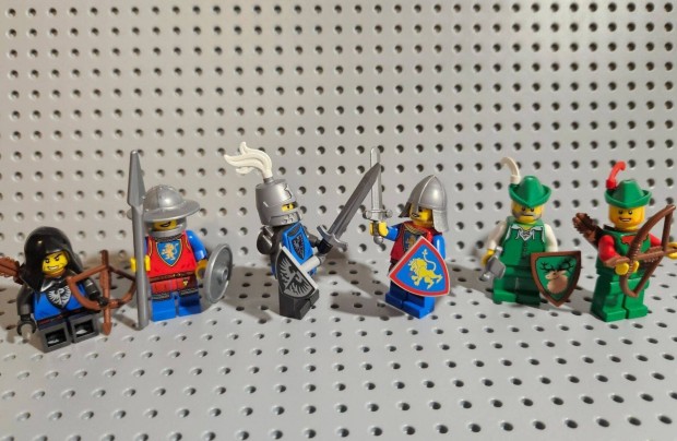 LEGO Castle - Lion - Falcon - Forestman battlepack csapat csomag - j