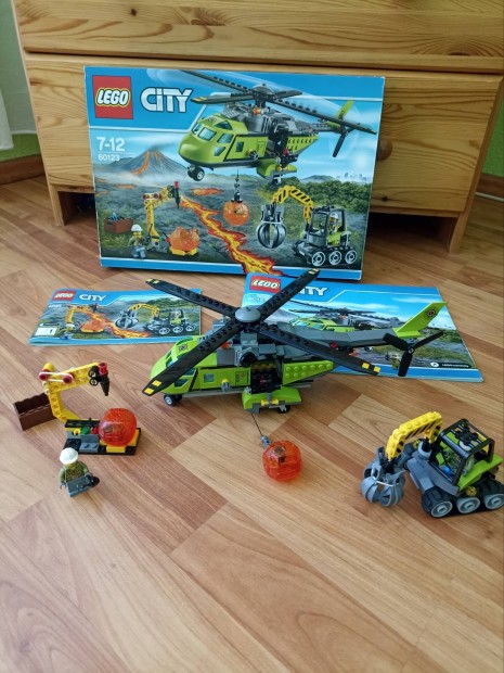LEGO City 60123 Vulknkutat szllt helikopter 7-12