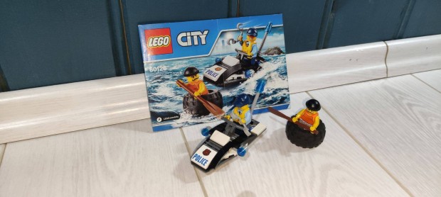 LEGO City 60126 - Tire Escape