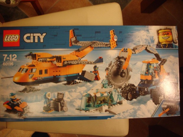 LEGO City 60196 Sarkvidki szllt replgp Bontatlan
