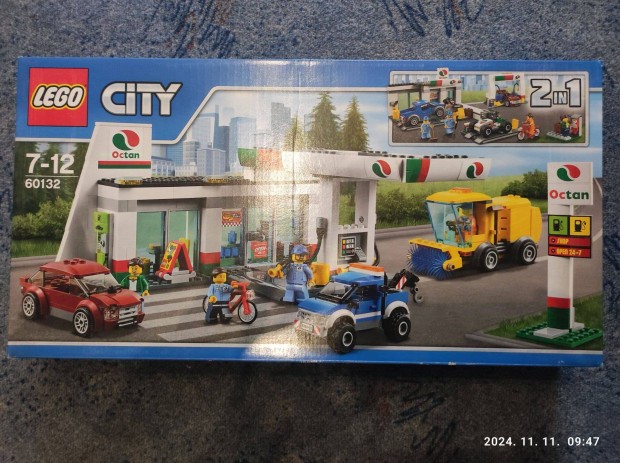 LEGO City Benzinkt 60132