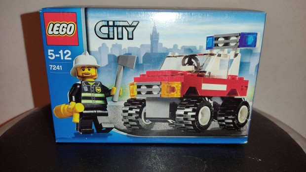LEGO City Tzolt parancsnoki aut - 7241