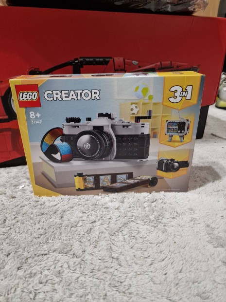 LEGO Creator 3-in-1 - Retr fnykpezgp (31147)
