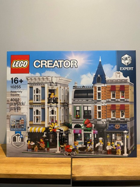 LEGO Creator Expert - Assembly Square (10255)